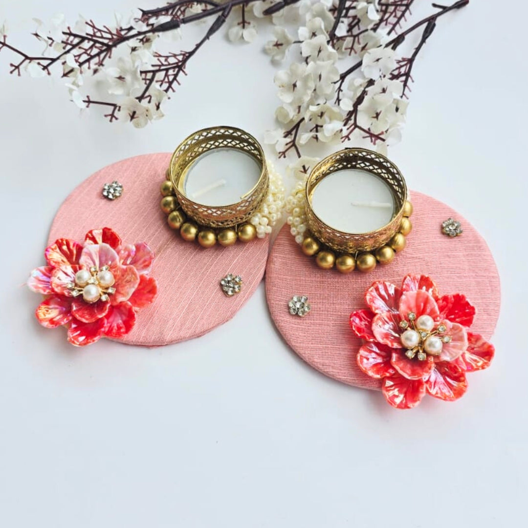 Flower T lights Pair