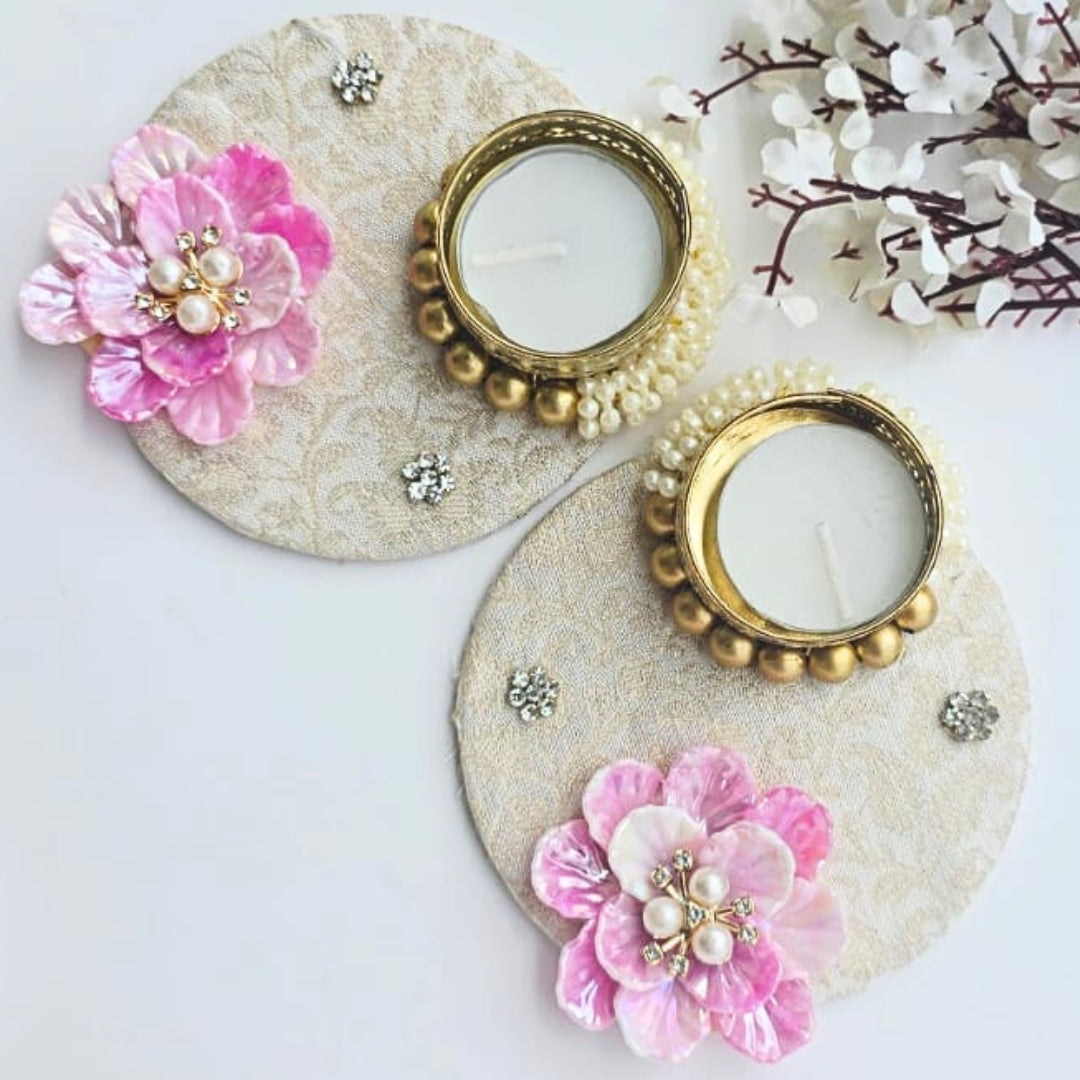 Flower T lights Pair