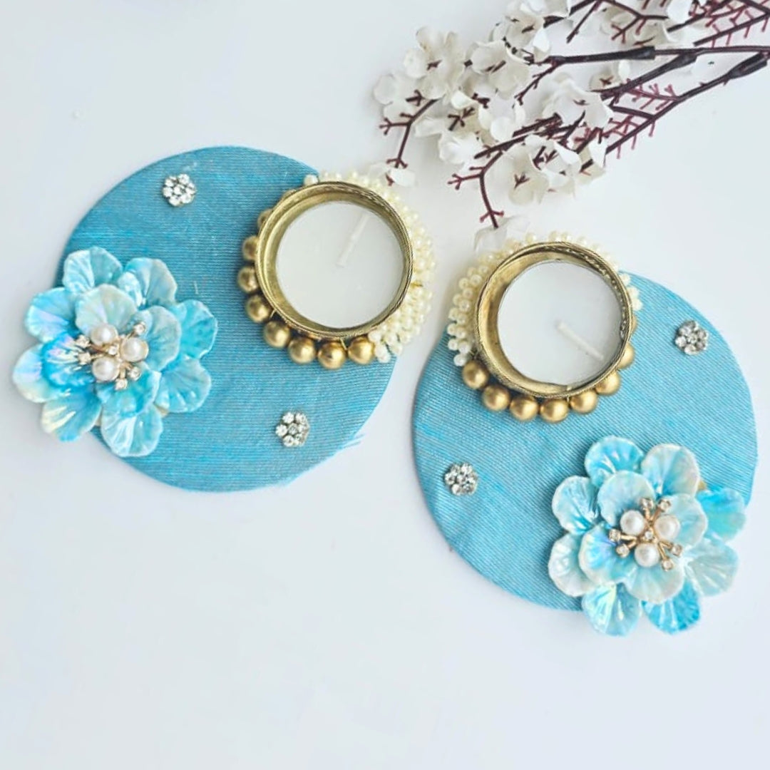 Flower T lights Pair