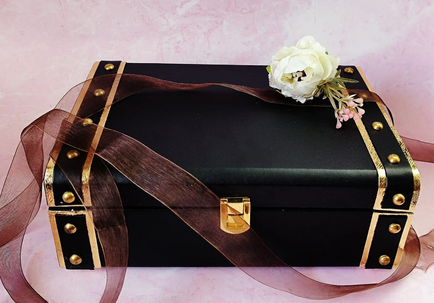 Simple Yet Elegant Hamper