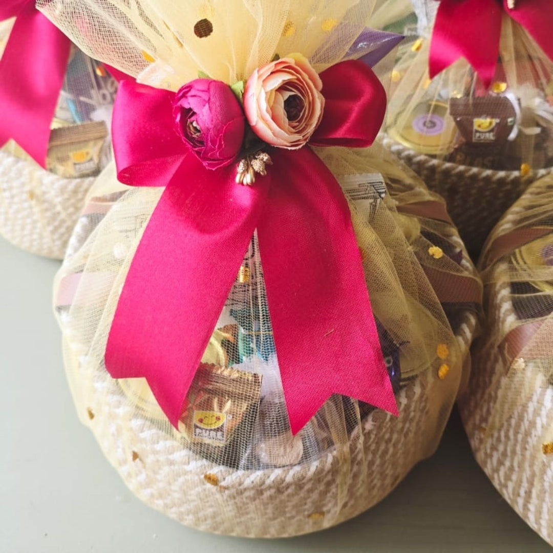 Fruits & Chocolates Basket(On Order)